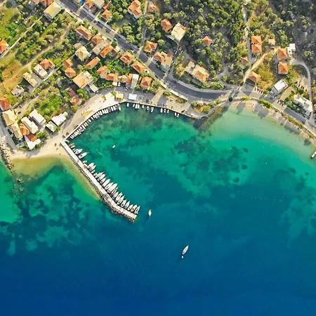 Elianthi Luxury