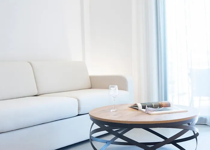 Elianthi Luxury